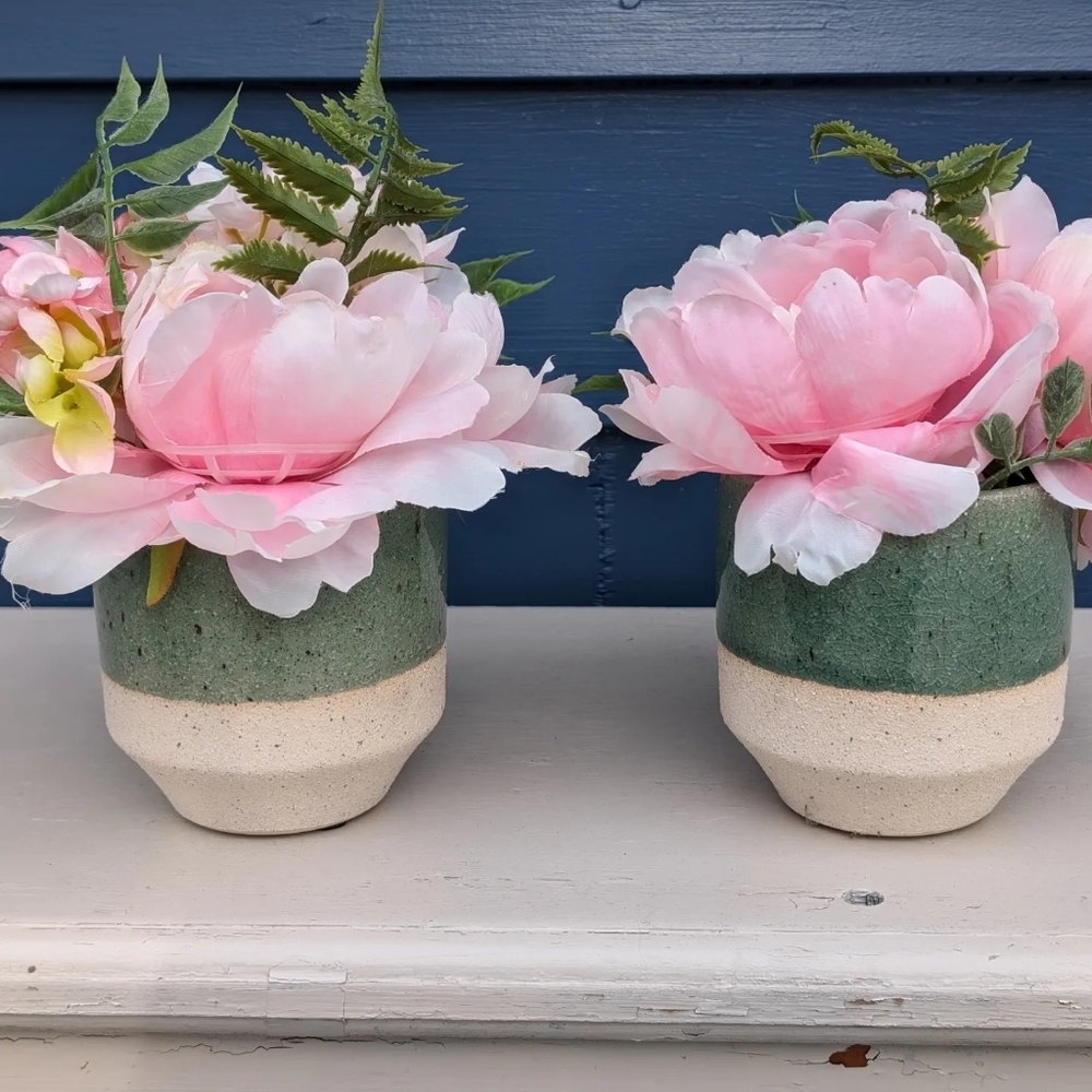 2 potted faux peonies
